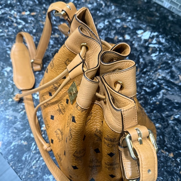 MCM Visetos Medium Drawstring 
Bucket Bag in Cognac. EUC - Picture 8 of 15